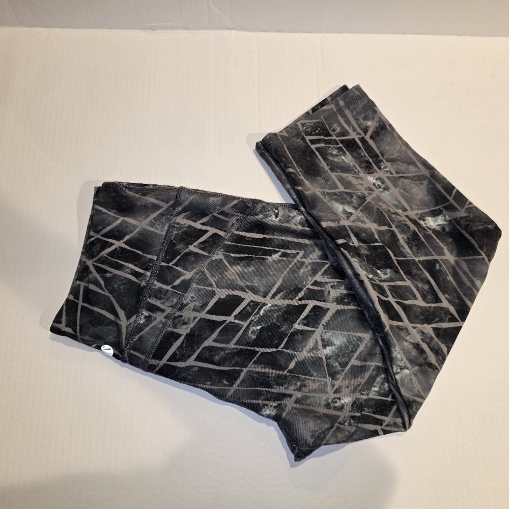 Marika Black and Gray Patterned Leggings